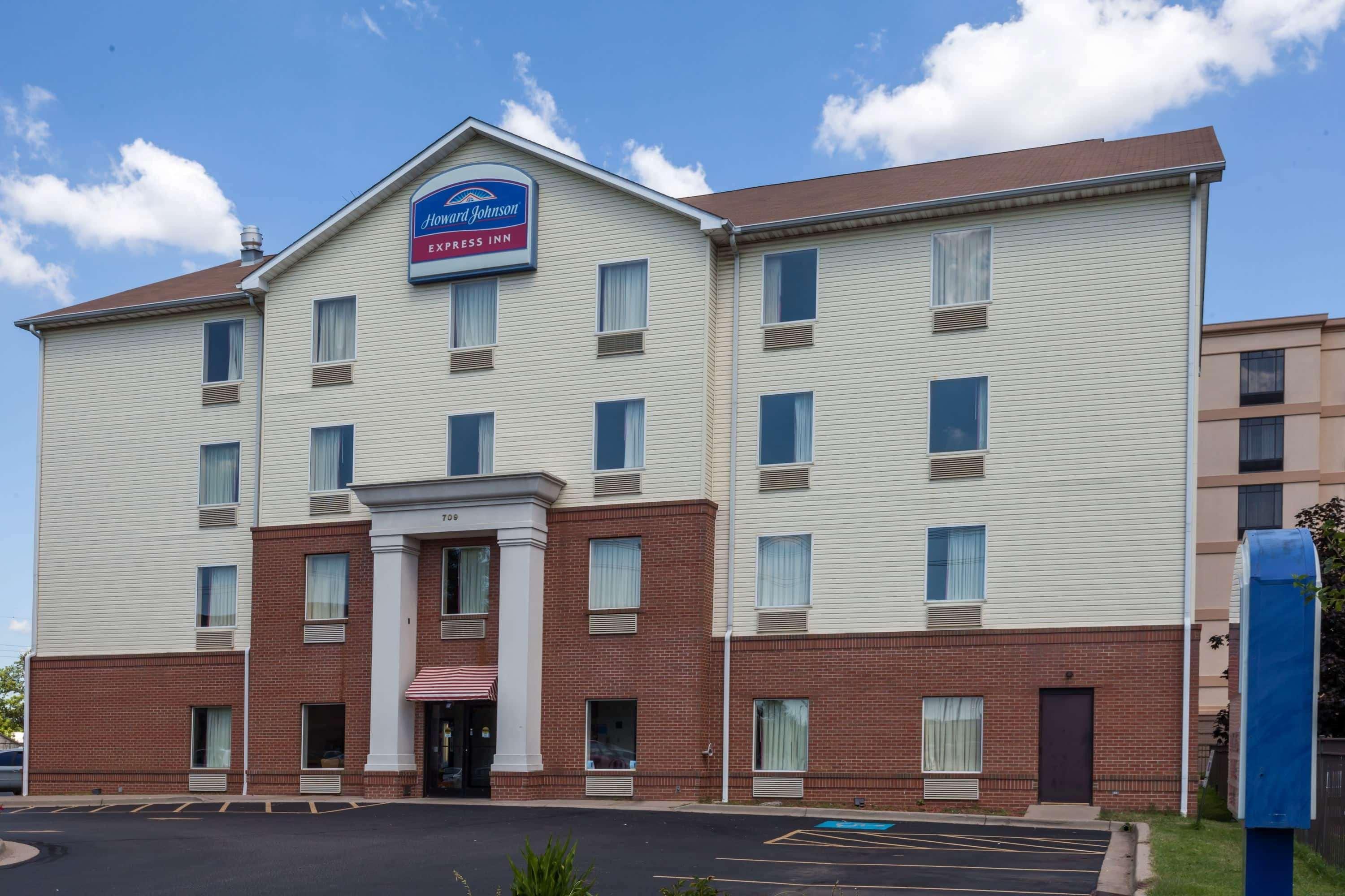 Howard Johnson By Wyndham Airport Louisville Exterior photo